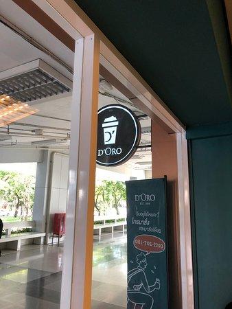 D oro Coffee Shop